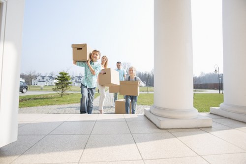 Residential and commercial packing and unpacking services in Highgate
