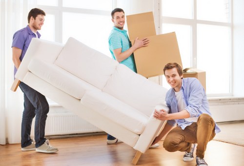 Local Highgate moving truck support with access and parking planning